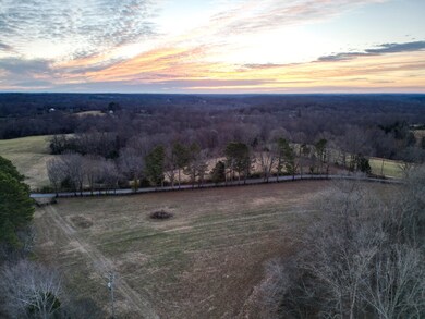 10001 Davis Branch Rd, Bon Aqua, TN 37025 - photo 6