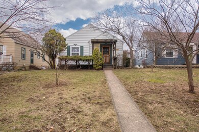452 E Royal Forest