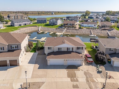 2008 Marina Rd SE, Mandan, ND 58554 - photo 3