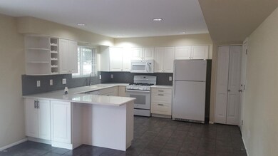 GORGEOUS KITCHEN