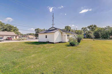 1325 Johnson St, Elkhart, IN 46514 - photo 7