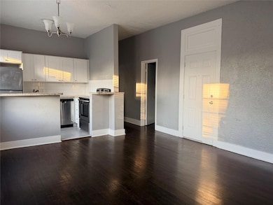 1849 Dewey St unit 4, Hollywood, FL 33020 - photo 2