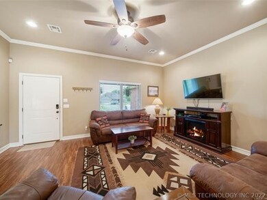 19507 S Coyote Dr, Claremore, OK 74019 - photo 7