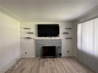 301 Park Dr, Campbell, OH 44405 - photo 7