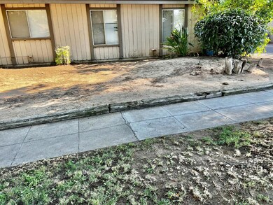 Fountain street view.