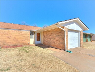 1017 Swan Lake Ct, Edmond, OK 73003 - photo 4