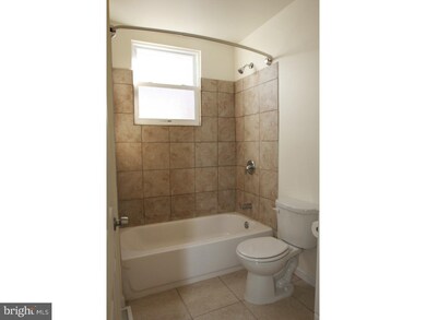 326 Clinton St, Camden, NJ 08103 - photo 5