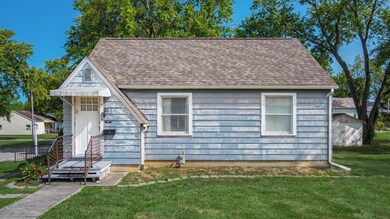 03-z 218 W Elmwood003