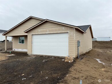 307 N Newark Ave, East Wenatchee, WA 98802 - photo 3