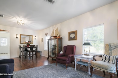 281 Forrest Ave, Biloxi, MS 39530 - photo 6