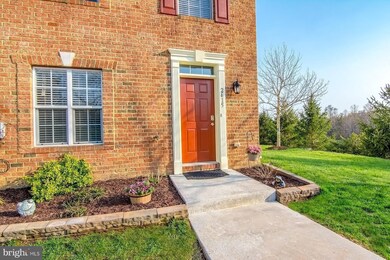 2615 Lotuswood Ct, Odenton, MD 21113 - photo 2