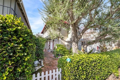 209 Ruby Ave, Newport Beach, CA 92662 - photo 3