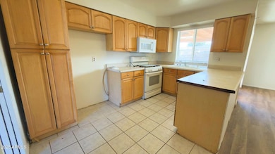 3855 W Purdue Ave, Phoenix, AZ 85051 - photo 5