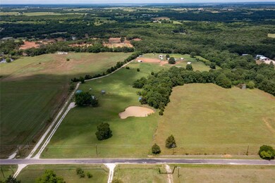 2699 Sandusky Rd, Whitesboro, TX 76273 - photo 6