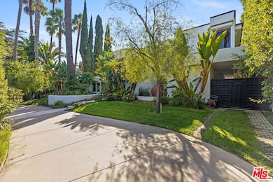 605 N Hillcrest Rd, Beverly Hills, CA 90210 - photo 2