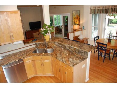 27 Forest Hill Dr, North Smithfield, RI 02896 - photo 4