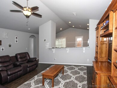 8695 S 256th East Place, Broken Arrow, OK 74014 - photo 7