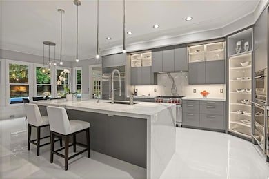 2001 Tavistock Ct, Alpharetta, GA 30022 - photo 3