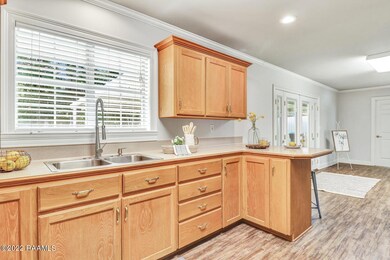 408 W Taft Street-5