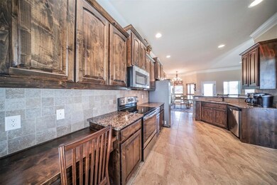 236 Cottongame Dr, Weatherford, TX 76088 - photo 7