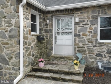 5729 Mineral Ave, Halethorpe, MD 21227 - photo 5