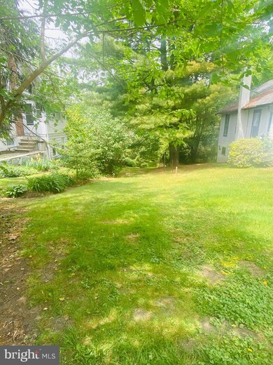 877 E Schuylkill Rd, Pottstown, PA 19465 - photo 5