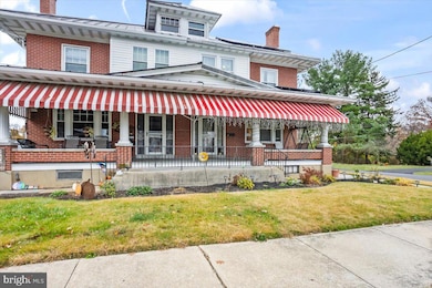 324 S Broad St, Myerstown, PA 17067 - photo 3