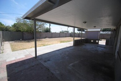 5047 W Tuckey Ln, Glendale, AZ 85301 - photo 2