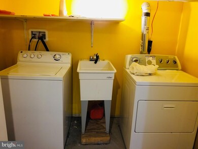 41 S 28th St, Camden, NJ 08105 - photo 5