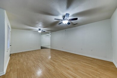 606 E Water St, Weatherford, TX 76086 - photo 3