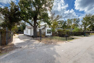 2630 Keeland St, Houston, TX 77093 - photo 7