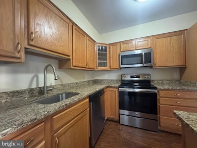 10137 Prince Place unit 204-6B, Upper Marlboro, MD 20774 - photo 3