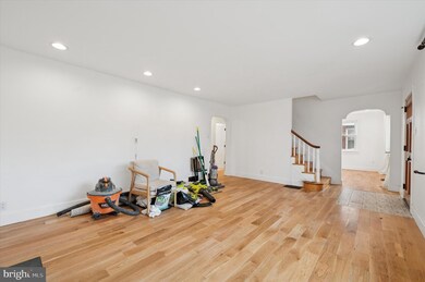 1302 Angora Dr, Lansdowne, PA 19050 - photo 3