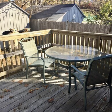 30 Iroquois St, Worcester, MA 01602 - photo 5