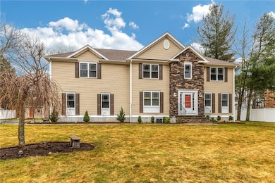 25 Timber Trail, Coventry, RI 02816 - photo 2