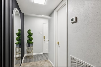 6429 Burgoyne Rd unit 15, Houston, TX 77057 - photo 2