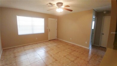 LIVING ROOM UNIT A