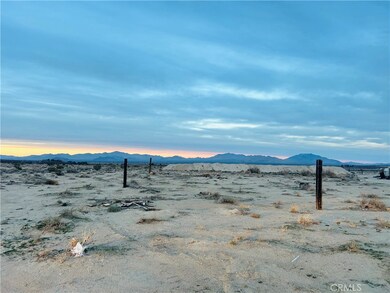 36352 Rodeo Rd, Lucerne Valley, CA 92356 - photo 5