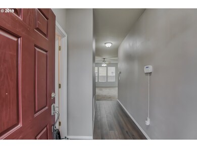 955 SW 20th Way, Troutdale, OR 97060 - photo 2