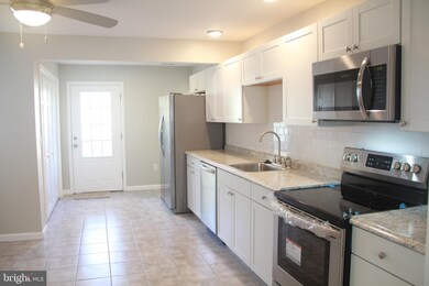 37 Stabilizer Dr, Middle River, MD 21220 - photo 4