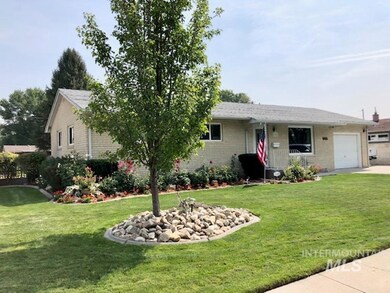 2341 Burton Ave, Burley, ID 83318 - photo 2