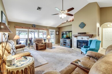 1255-East-Laurel-Avenue-14