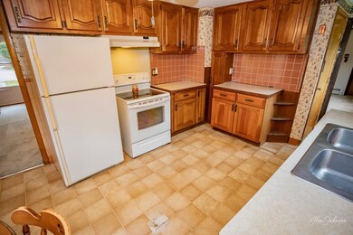 268 Dale St, North Andover, MA 01845 - photo 7