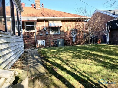 Back Yard w Fence