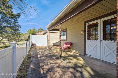 647D Dunstable Ct