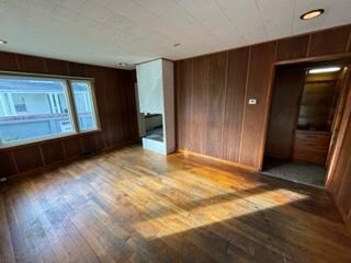 910 E 48th Place, Gary, IN 46409 - photo 3