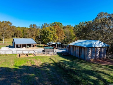 207 Earl Rd, Evening Shade, AR 72532 - photo 5