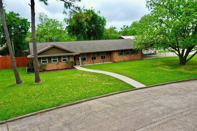 1002 Lindsey Dr, Rosenberg, TX 77471 - photo 5