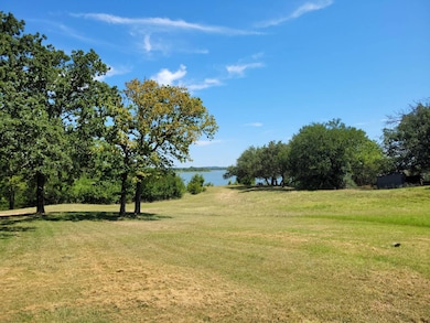 224 Broken Arrow, Comanche, TX 76442 - photo 2