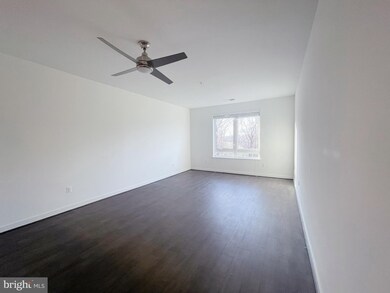 Enclave unit S-304, Fairfax, VA 22031 - photo 6